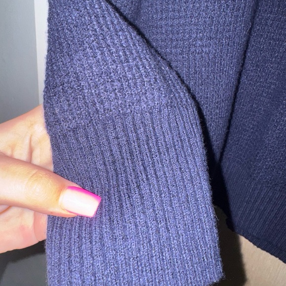 Aerie Navy Sweater Size L Oversized - Picture 4 of 6